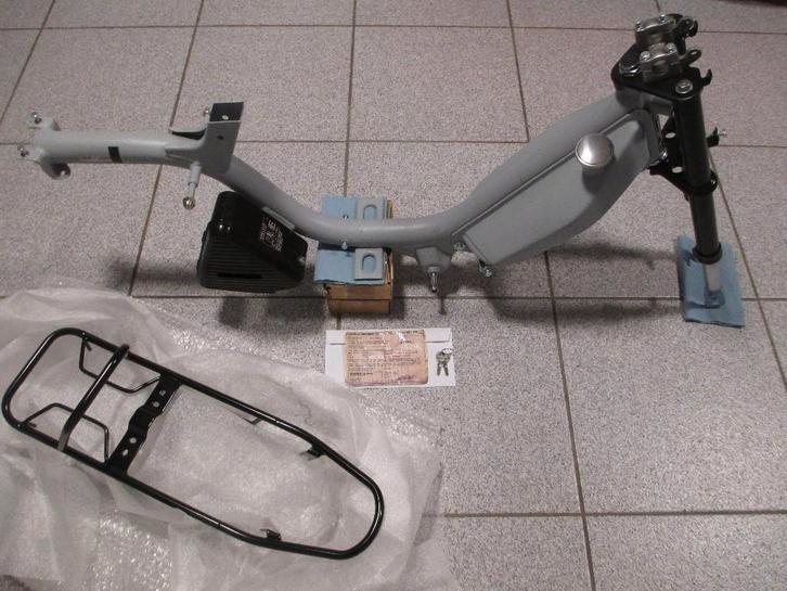 Honda Camino Sport Deluxe, Vélos & Vélomoteurs, Pièces de cyclomoteur | Général, Utilisé, Cadre, Enlèvement ou Envoi