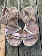 Sandalen meisje, Enlèvement, Utilisé, Fille