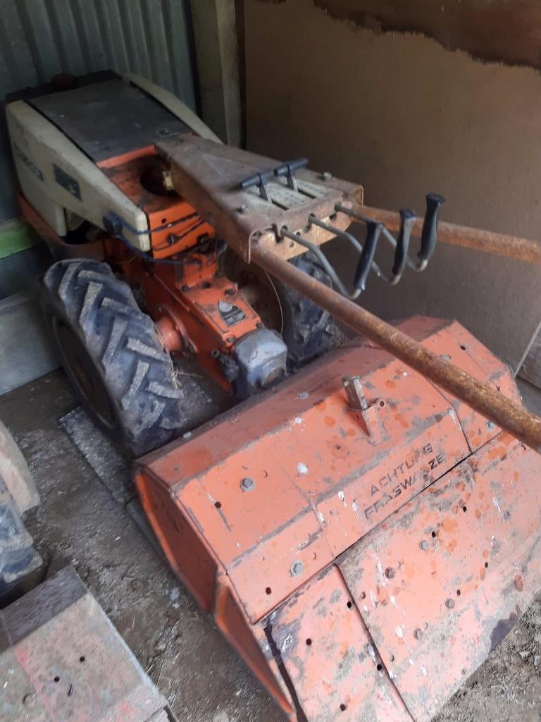 matériels horticole prof fin d'activité(motoculteur, ...), Entretien de jardins ou Taille