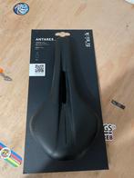 Fizik Antares R3 Open - regular (142mm) - Nieuw, Enlèvement ou Envoi, Neuf, Général, Selle