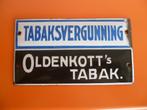 EMAILLE DEURPOSTJE"OLDENKOTT'S TABAK/VERGUNNING"UIT JAREN 30, Verzamelen, Merken en Reclamevoorwerpen, Ophalen of Verzenden, Gebruikt