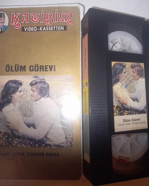 Film culte du marteau turc - OLUM GOREVI- VHS - Cüneyt ARKIN, CD & DVD, VHS | Film, Comme neuf, Envoi