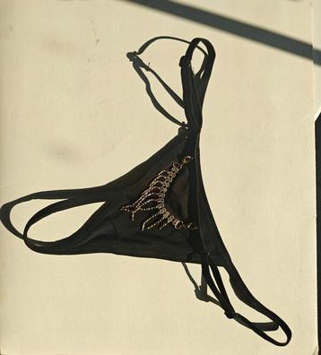 String, Envoi, Noir, String