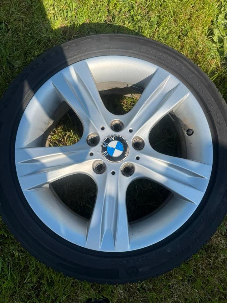 Orginele bmw velgen + all season banden, Auto-onderdelen, Banden en Velgen, Band(en), All Season, 17 inch, Ophalen