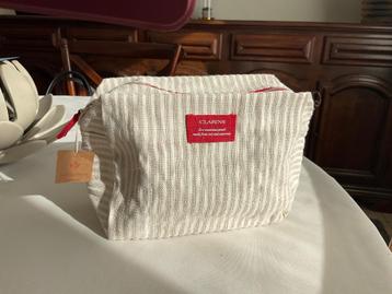 Petite trousse de toilette ou de maquillage CLARINS neuve