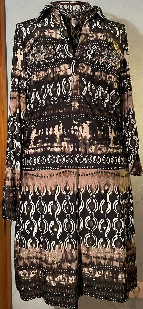 K-Design L Nieuw Stijlvolle hemdslook jurk met details, Kleding | Dames, Jurken, Nieuw, Maat 42/44 (L), Overige kleuren, Ophalen of Verzenden