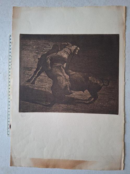 Originele ets in bister van Jean Delvin Stierengevecht, Antiek en Kunst, Kunst | Etsen en Gravures, Ophalen of Verzenden