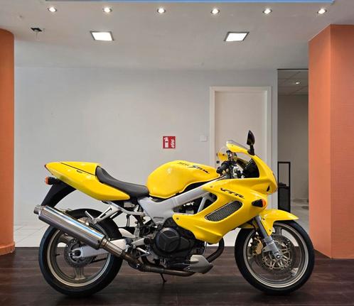 Honda VTR1000F**2000**25,47km, Motoren, Motoren | Honda, Bedrijf, Sport, meer dan 35 kW, Ophalen