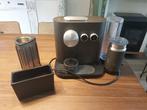 Nespressomachine, Elektronische apparatuur, Afneembaar waterreservoir, Gebruikt, Espresso apparaat, Koffiepads en cups