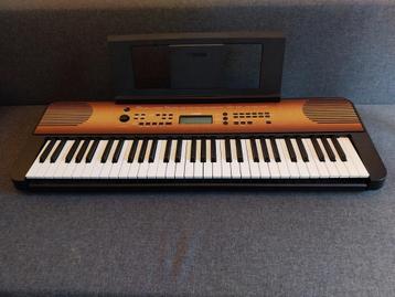 Clavier Yamaha PSR-E360 MA Quasiment neuf beschikbaar voor biedingen