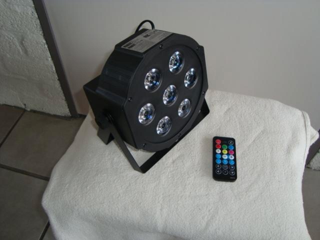 MTE Led Par 7  18 W LED Flat SlimPAR (nouveau, 20231013), Musique & Instruments, Lumières & Lasers, Neuf, Lumières, Commande sonore