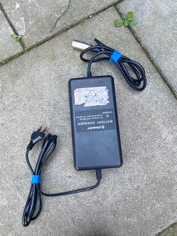 Oplader voor elektrische fiets giant, Enlèvement, Comme neuf