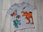 ★ M122 - T-Shirt Dino, Kinderen en Baby's, Kinderkleding | Maat 122, Ophalen of Verzenden, Zo goed als nieuw, Jongen, Shirt of Longsleeve
