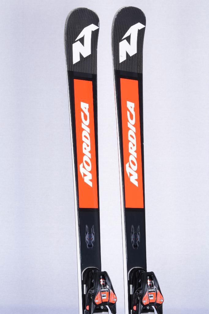 180 skis NORDICA DOBERMANN GSM PISTON, Sports & Fitness, Ski & Ski de fond, Utilisé, Skis, Nordica, Carving, Enlèvement ou Envoi