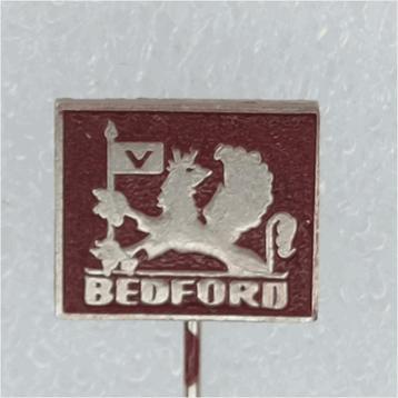 SP1388 Speldje Bedford bruin