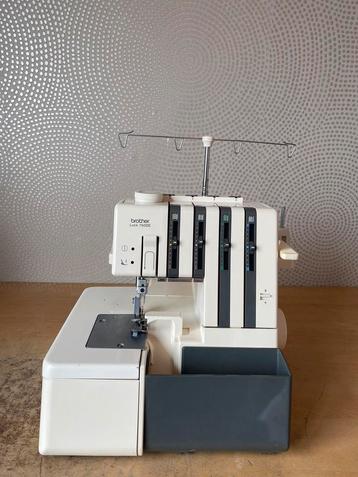LOCKMACHINE BROTHER 760DE 2/3/4 DRAADS beschikbaar voor biedingen