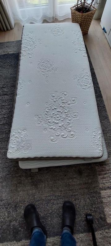2 matelas Beka, Enlèvement, Comme neuf, 90 cm, Matelas