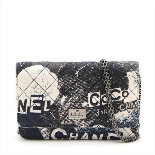 Chanel 2.55 graffiti, Handtassen en Accessoires, Tassen | Damestassen, Gebruikt, Handtas, Blauw, Ophalen of Verzenden