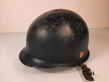 Casque complet bleu foncé de l'armée belge disponible aux enchères