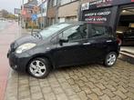 Toyota yaris 1300 benzine met Airco 87000km, Auto's, Euro 5, Zwart, Handgeschakeld, Yaris