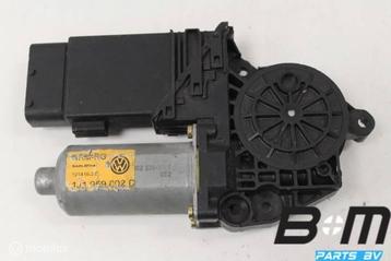 Raammotor RV (bijrijderszijde) VW Golf 4 1J1959802D beschikbaar voor biedingen