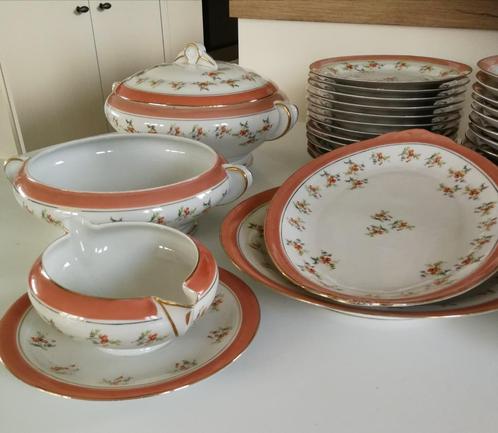Vaisselle en porcelaine, Antiquités & Art, Antiquités | Services (vaisselle) complet, Enlèvement
