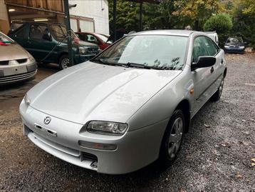 Mazda 323f 1,5 essence airco 1998 contrôle ok 