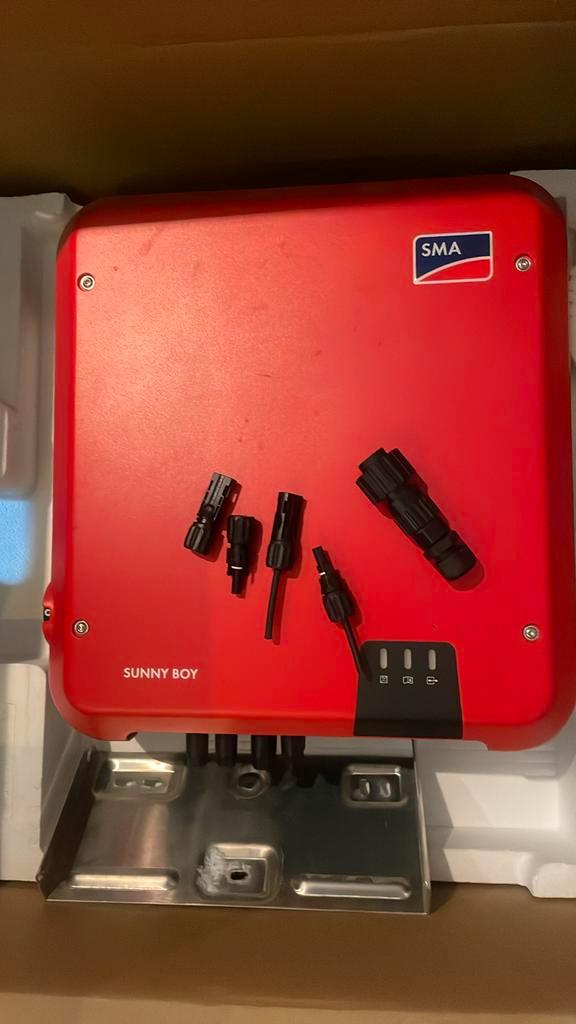 SMA Sunnyboy 4.0 -  2016, Doe-het-zelf en Bouw, Zonnepanelen en Toebehoren, Zo goed als nieuw, Ophalen