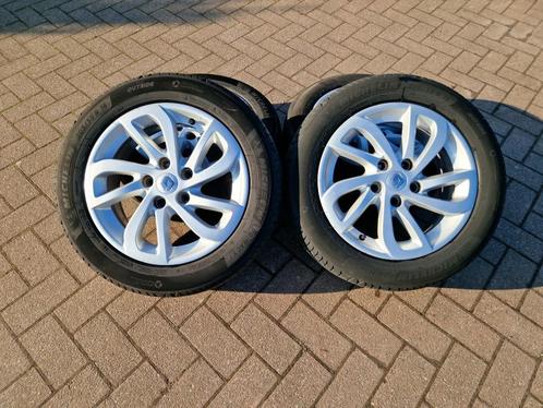 16” Originele Renault Megané III Velgen + zomerbanden, Auto-onderdelen, Banden en Velgen, Banden en Velgen, Zomerbanden, 16 inch