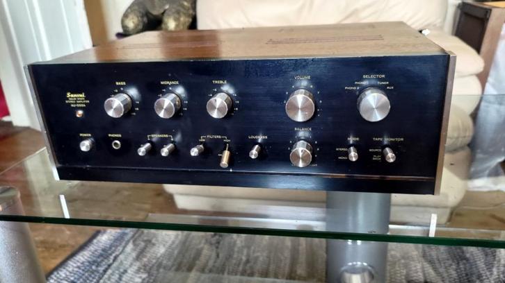 Sansui AU 555A (ingebouwde vintage stereo 1971_1973), Audio, Tv en Foto, Versterkers en Ontvangers, Gebruikt, Stereo, Minder dan 60 watt