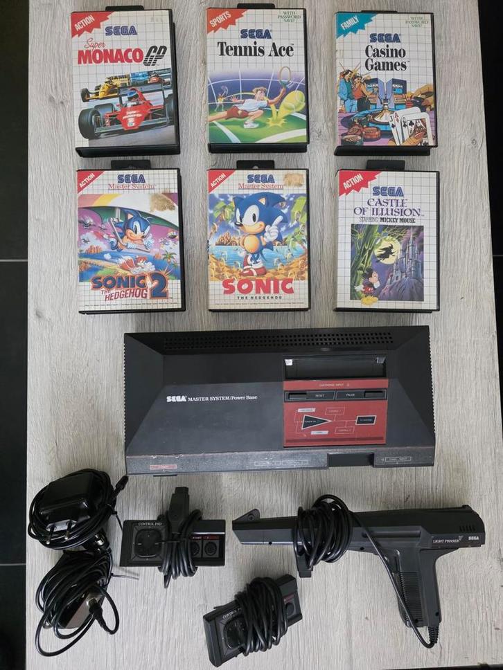 Sega Master System + 6 jeux, Consoles de jeu & Jeux vidéo, Consoles de jeu | Sega, Utilisé, Master System, Avec 2 manettes, Avec jeux