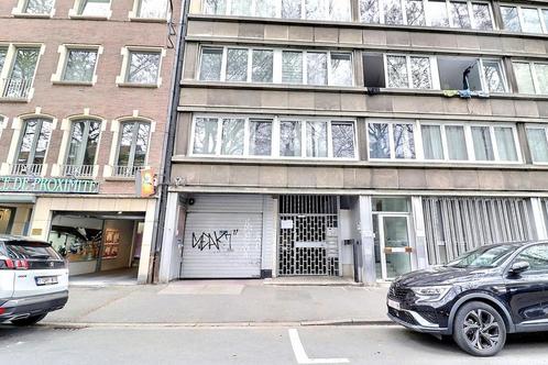 Garage à vendre à Charleroi, Immo, Garages en Parkeerplaatsen