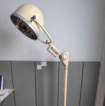 Verlichting - Oude vintage medische lamp — Elektro Vakuum beschikbaar voor biedingen