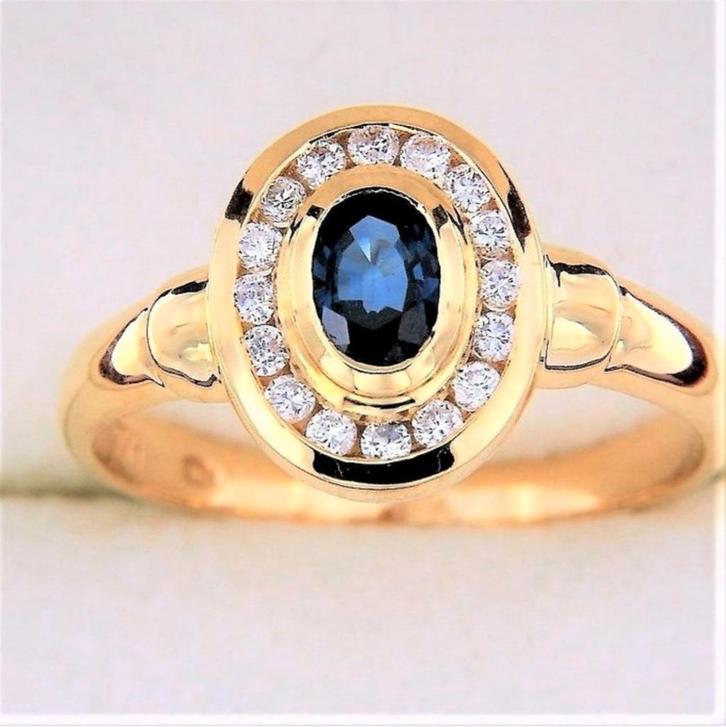 18 kt geel gouden ring met Saffier en Diamanten, Handtassen en Accessoires, Ringen, Zo goed als nieuw, Geel, Ophalen of Verzenden
