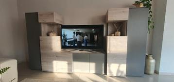 Unité complet tv et dressoir beschikbaar voor biedingen