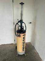 Q8 2 takt pomp, Verzamelen, Merken en Reclamevoorwerpen, Ophalen, Zo goed als nieuw