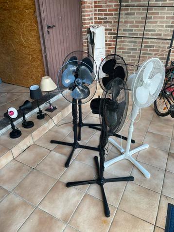 Ventilateurs et lampes de chevet en parfait état -10 € pièce beschikbaar voor biedingen