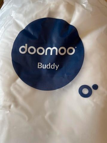 Zwangerschapskussen doomoo Buddy + hoes wit met kersen