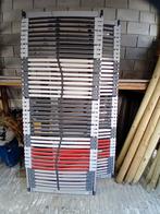 Te koop 2 elektrisch verstelbare lattenbodems 90x100, Ophalen, Zo goed als nieuw
