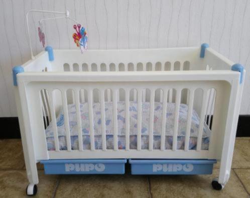 Lit-cage pour poupée., Kinderen en Baby's, Speelgoed | Poppen, Zo goed als nieuw, Overige typen, Ophalen