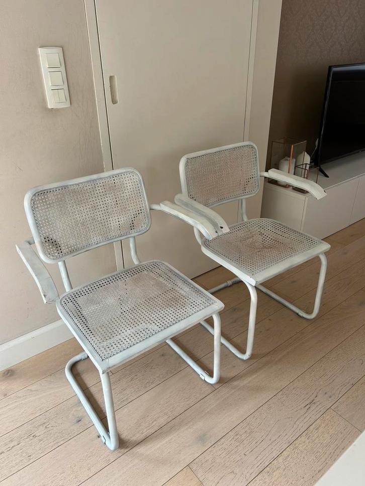 2 sledestoelen in riet vlechtwerk, Huis en Inrichting, Stoelen, Zo goed als nieuw, Twee, Metaal, Wit, Ophalen