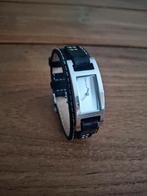 Montre en cuir DKNY, Bijoux, Sacs & Beauté, Montres | Femmes, Enlèvement ou Envoi, DKNY