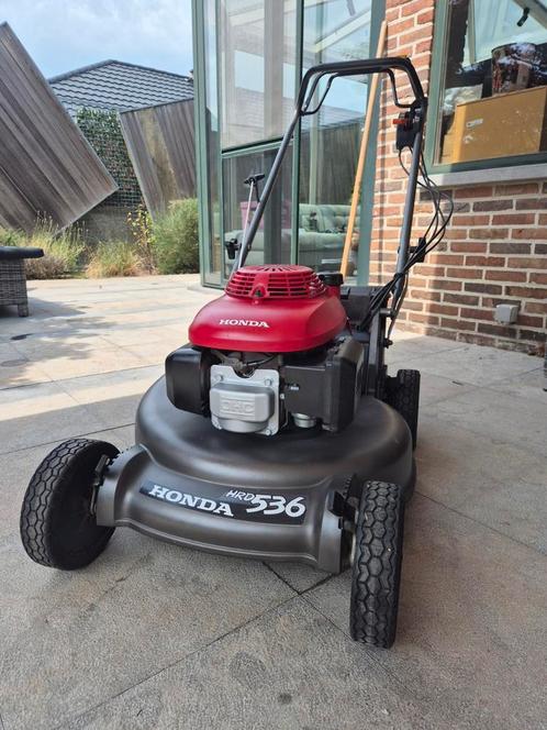 Honda HRD 536 grasmaaier – zelftrekkend met 3 versnellingen, Tuin en Terras, Grasmaaiers, Zo goed als nieuw, Benzine-grasmaaier