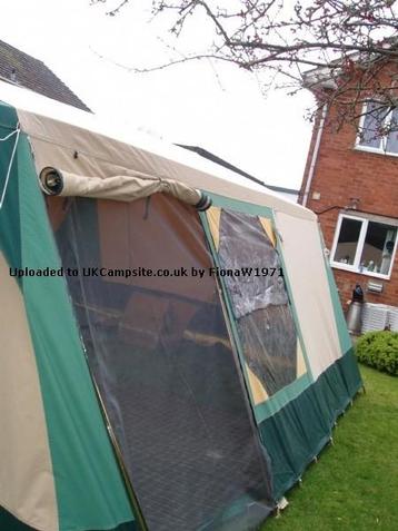 Tent voor 6 personen. beschikbaar voor biedingen