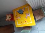 Oud tafeltje en drie stoeltjes, Kinderen en Baby's, Ophalen, Zo goed als nieuw