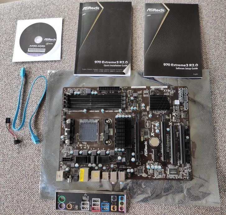 Moederbord ASRock 970 Extreme3 R2.0 (AM3+ socket), Computers en Software, Moederborden, Gebruikt, AMD, DDR3, Ophalen of Verzenden