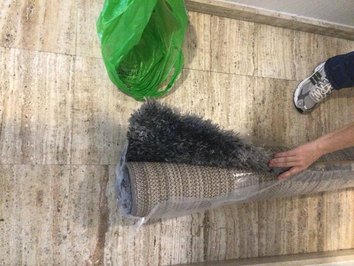 Nieuw tapijt hoogpollig, Huis en Inrichting, Stoffering | Tapijten en Vloerkleden, Nieuw, 200 cm of meer, Vierkant, Grijs, Ophalen