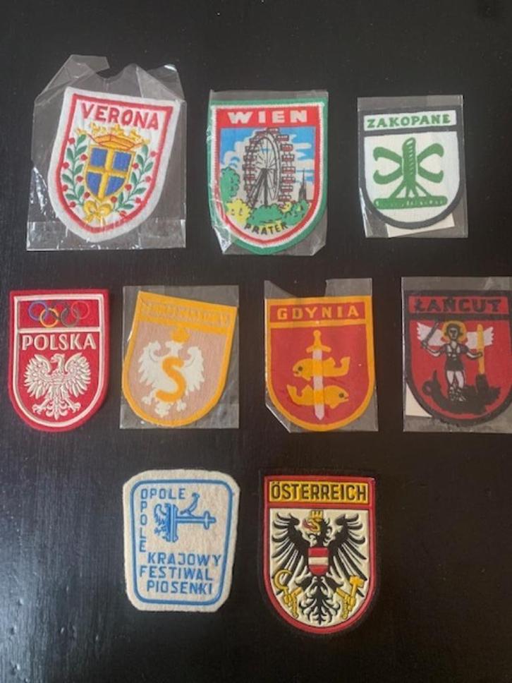 Ancien écussons en tissus, de 1960 ( de différents pays), Hobby en Vrije tijd, Kledingapplicaties en Hotfix, Nieuw, Ophalen