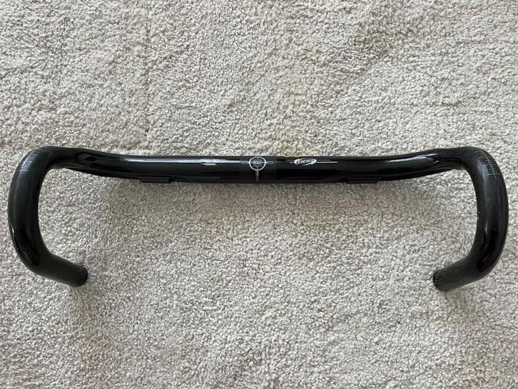 BBB Fiberround Carbon stuur 42 cm Center-Center, Fietsen en Brommers, Fietsonderdelen, Nieuw, Racefiets, Stuur, Ophalen of Verzenden