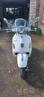 Vespa 125 GTS, 1 cylindre, Particulier, 125 cm³